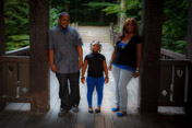 A beautiful family portrait shoot at Grant Park in Milwaukee, WI - Randy K Photography